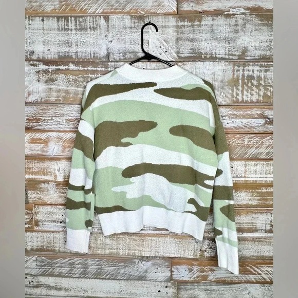 Women's Harper camo sweater‎ M - Picture 2 of 5